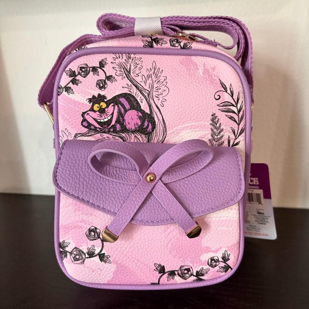 Disney Alice in Wonderland Cheshire Cat Wonda Pop crossbody